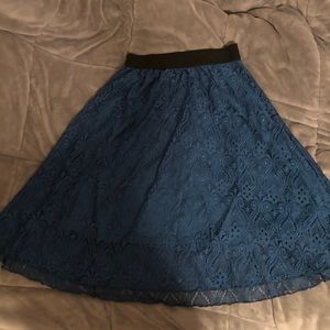 SIZE SMALL LOLA BY LULAROE